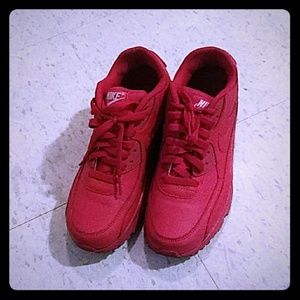 Red airmax